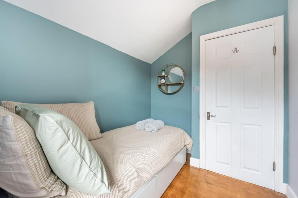 Apartamento Harbourside Haven - Stylish Retreat In Hotwell - Free Parking Bristol Exterior foto