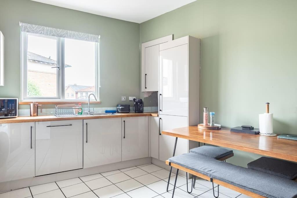 Apartamento Harbourside Haven - Stylish Retreat In Hotwell - Free Parking Bristol Exterior foto
